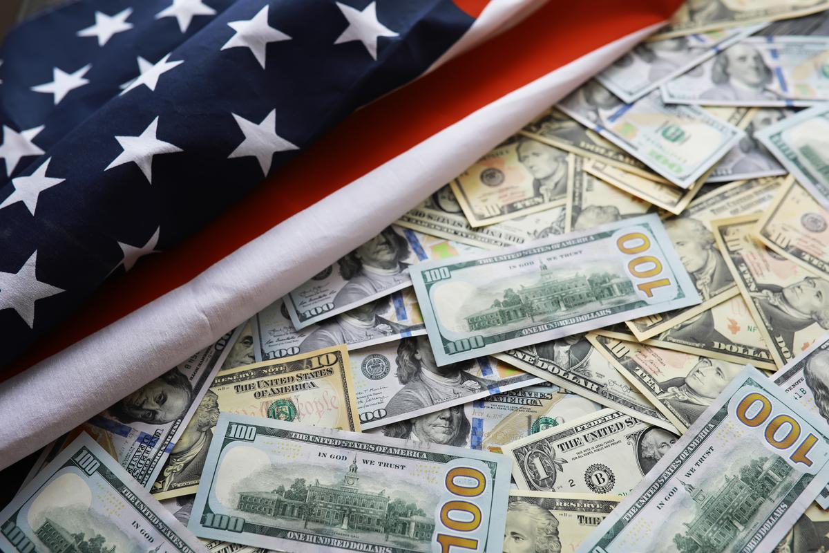 America Needs More, Not Fewer, Billionaires