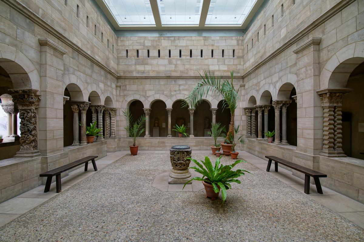 Among Barnard’s original treasures were 140 elements from Saint-Guilhem-le-Désert near Montpellier, France, including capitals, columns, and pilasters, that the museum used to reconstruct the cloister. Founded in the early 9th century, the Benedictine abbey was a popular pilgrim’s destination en route to Santiago de Compostela. Its beautiful and imaginatively carved capitals feature classical foliate motifs and biblical narratives. Severely damaged during centuries of conflicts, by 1850 components were displayed in a local private garden. (Mariusz Lopusiewicz/Shutterstock)