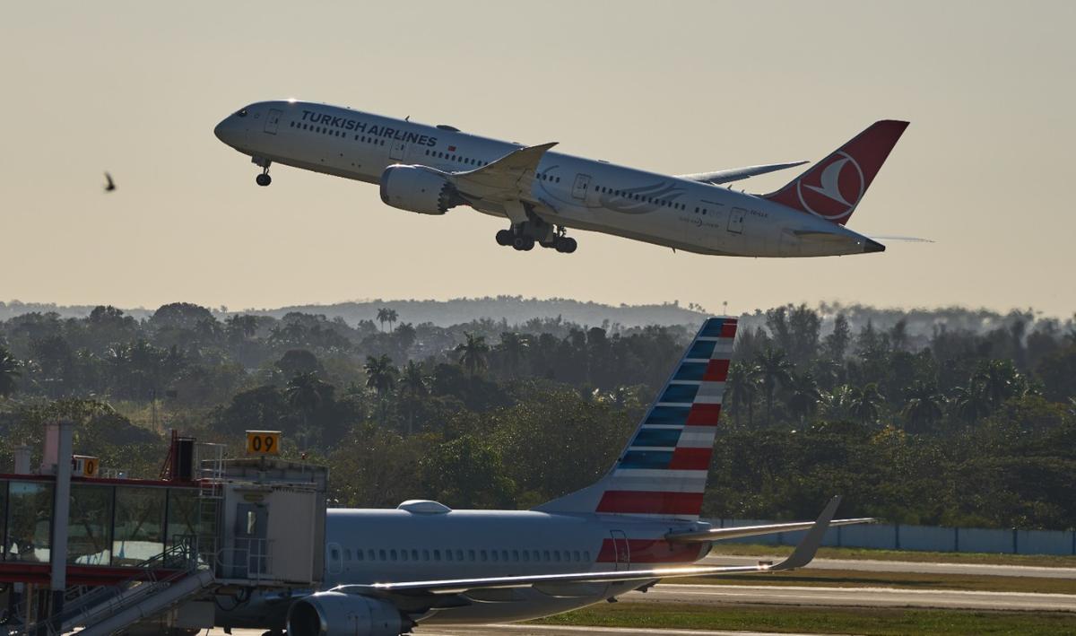 Cuba Warns Airlines of Aviation Fuel Shortage as Air Canada Cancels Flights