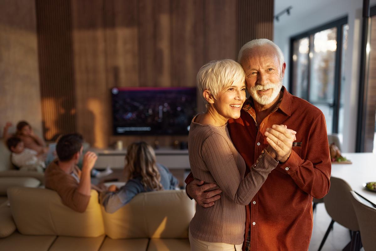 Long marriages often reflect a steady, quiet understanding of love. (skynesher/Getty Images)