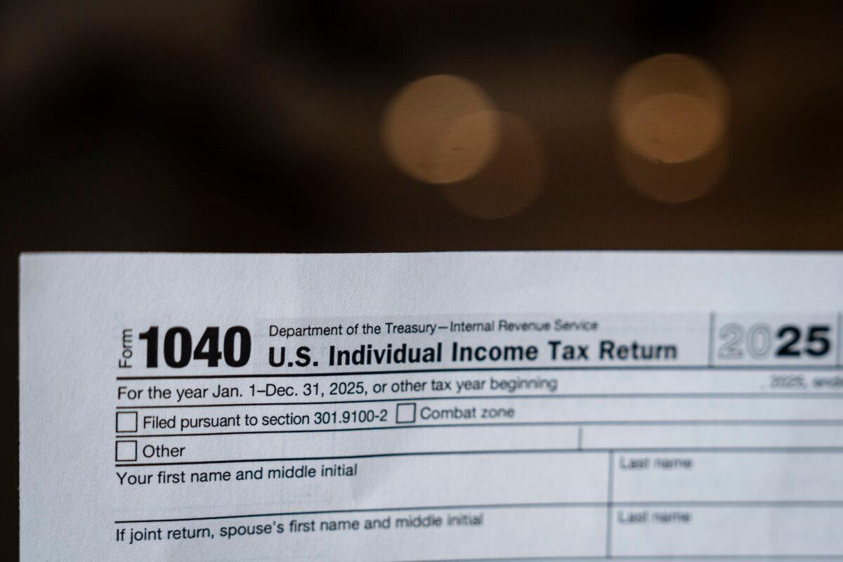 A 1040 IRS tax form, in an undated file photograph. (Madalina Kilroy/The Epoch Times)