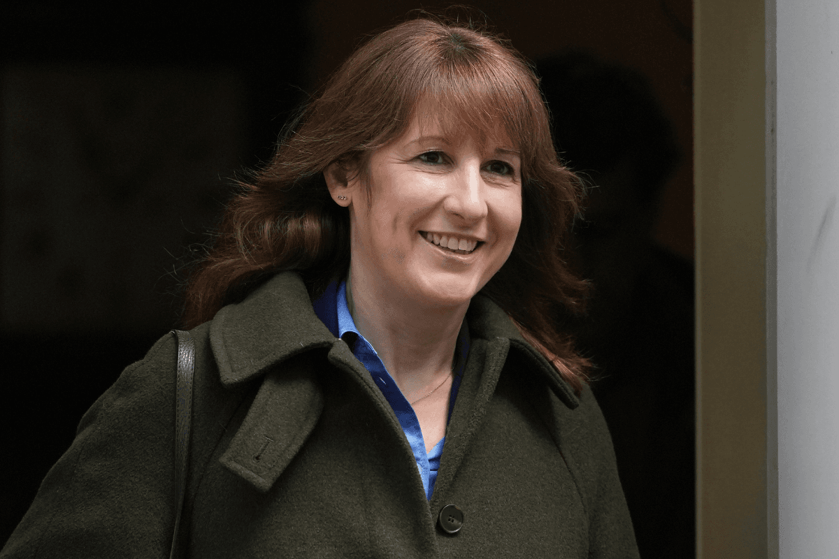 UK Inflation Falls to 3 Percent, Economists Forecast Interest Rate Cut in Spring