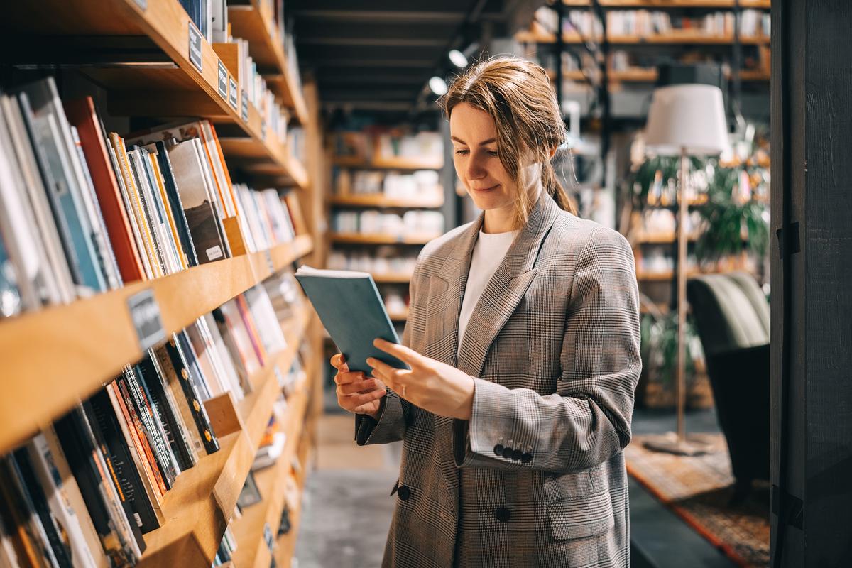 These small, inexpensive books were the lifeline for midlist authors, giving readers more options and keeping writers in business. (Irina Magrelo/Shutterstock)