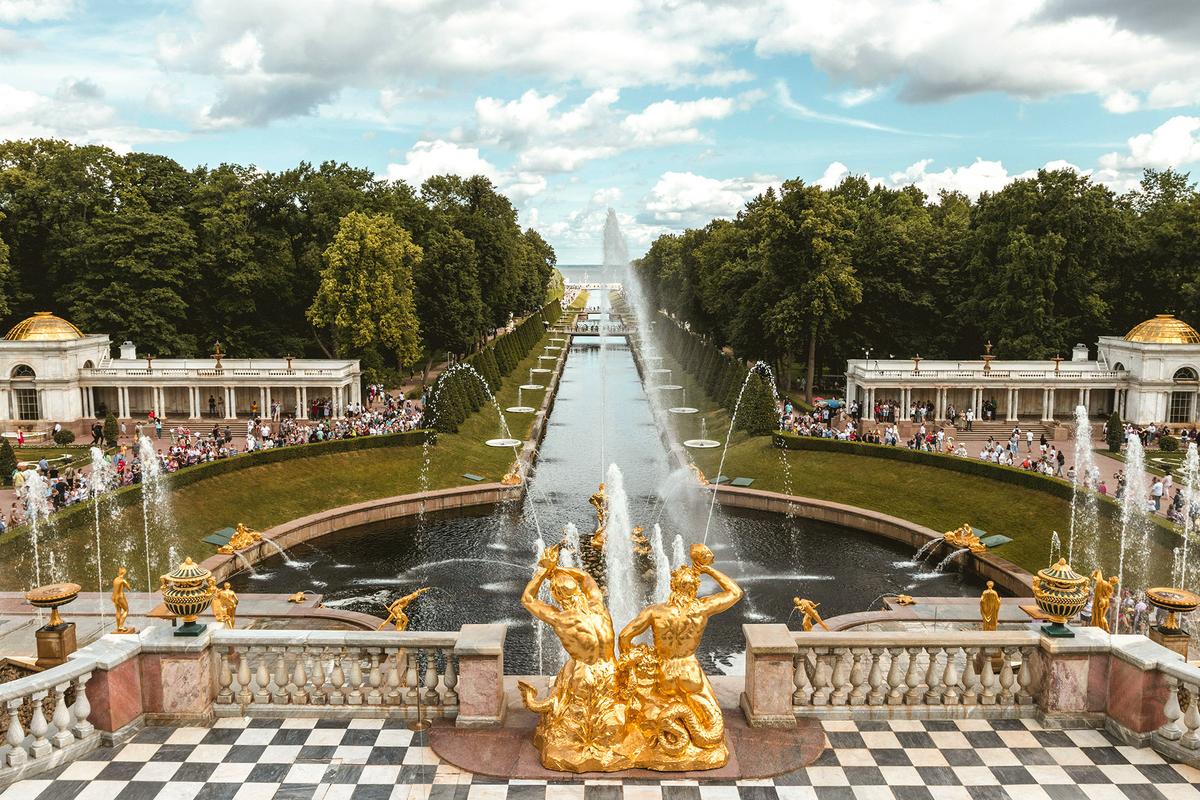 St. Petersburg, Russia, has many sites that are featured in classic Russian novels. (Arti Kh/Pexels)