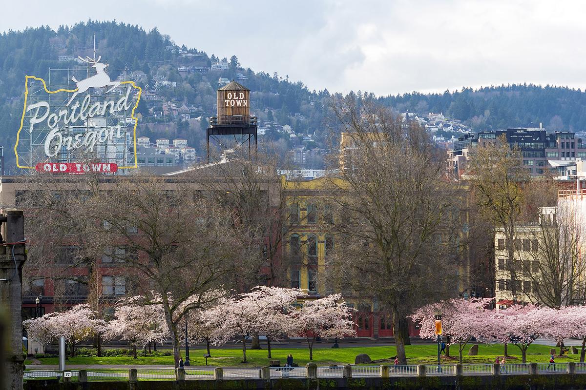 The quirky character of Portland, Ore., welcomes book lovers of all kinds. (JPL Designs/Shutterstock)