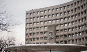 Are Government Loans Easier to Qualify For?