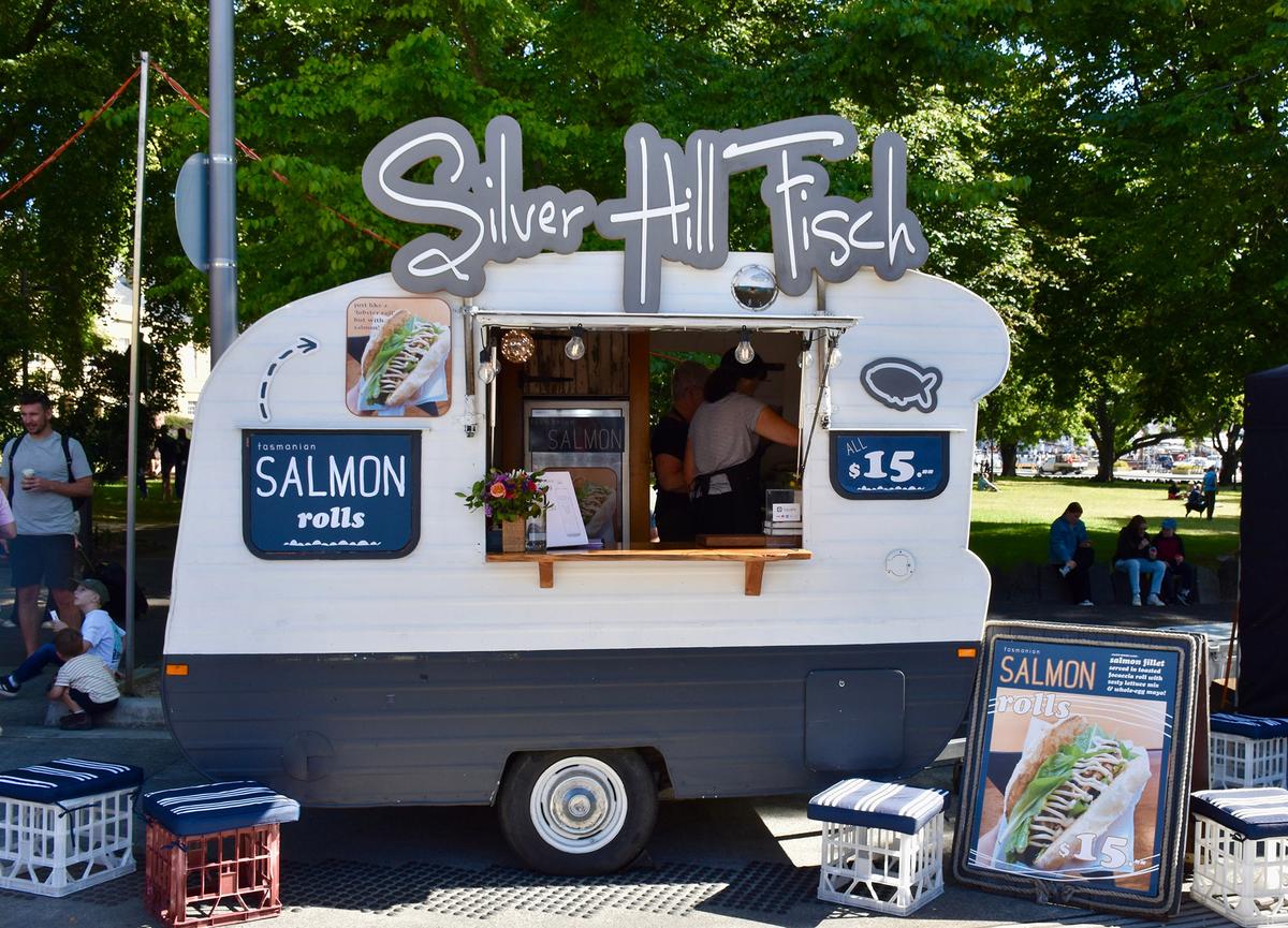 A food truck selling salmon rolls at Hobart's Salamanca Market. (Lies Ouwerkerk/Shutterstock)
