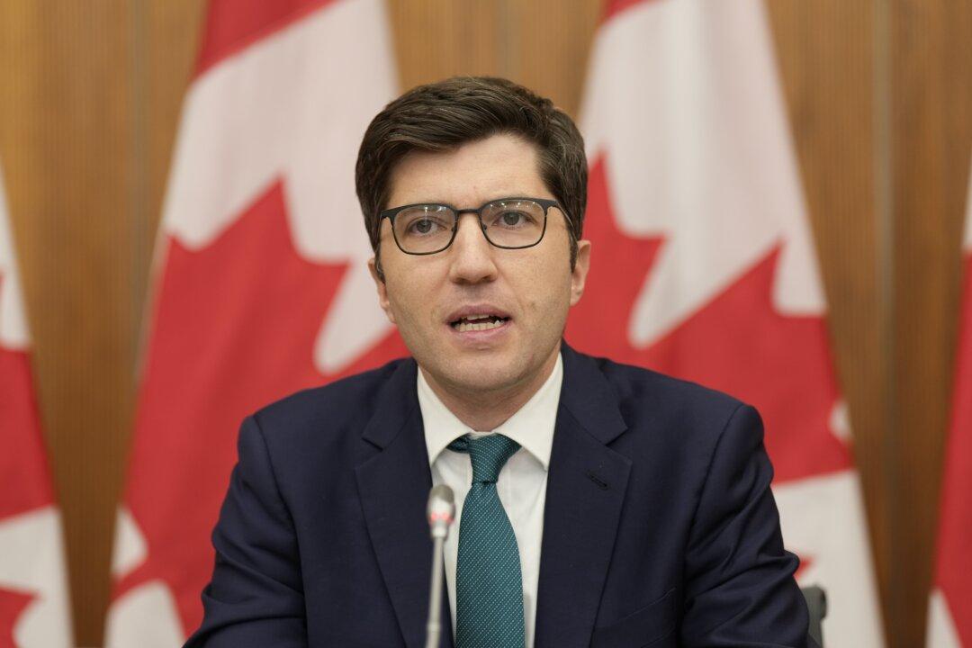 Tory MPs Urge Liberals to Pass Committee Motion Against CCP Interference With Shen Yun