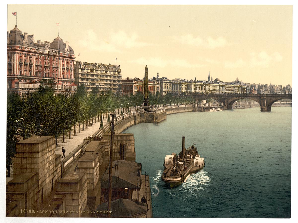 A view of the Victoria Embankment segment of the Thames Embankment in London, circa 1890–1900. Library of Congress. (Public Domain)