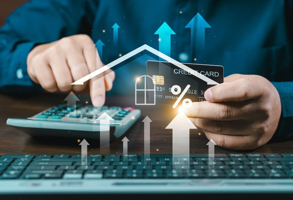 Selling your home online is a new wrinkle in the housing market. (<a href="https://www.shutterstock.com/g/Artit_Fongfung">Love You Stock</a>/<a href="https://www.shutterstock.com/image-photo/real-estate-concept-business-manage-your-2626722661?trackingId=76a4b8c6-88f1-4e16-bb20-820f753d4bd6&listId=searchResults">Shutterstock</a>)