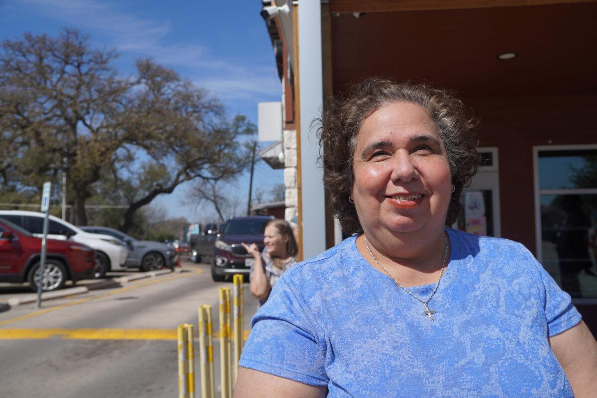 Tereas Barrera, a supporter of state Rep. James Talarico in the Democratic Senate primary, in Round Rock, Texas, on March 3, 2026. Barrera said she attends church with Talarico. (Nathan Worcester/The Epoch Times)