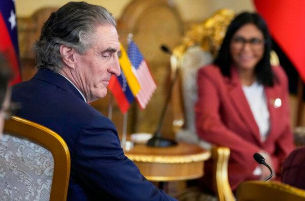 U.S. Interior Secretary Doug Burgum (L) with acting Venezuelan leader Delcy Rodríguez at the Miraflores presidential palace in Caracas, Venezuela, on March 4, 2026. (Ariana Cubillos/AP)