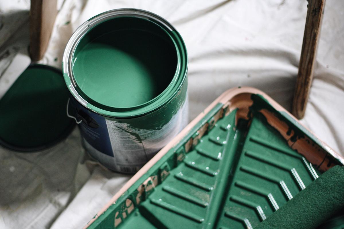 Higher-quality paints often contain more pigment and binders, which can improve coverage and reduce the number of coats needed. (EyeEm Mobile GmbH/Getty Images)