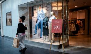 US Consumers More Cautious in June as Retail Sales Rise by 0.2 Percent