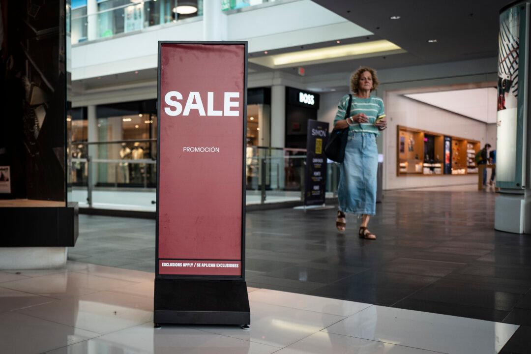 Consumers, Business Investment Power US Economy in 1st Quarter