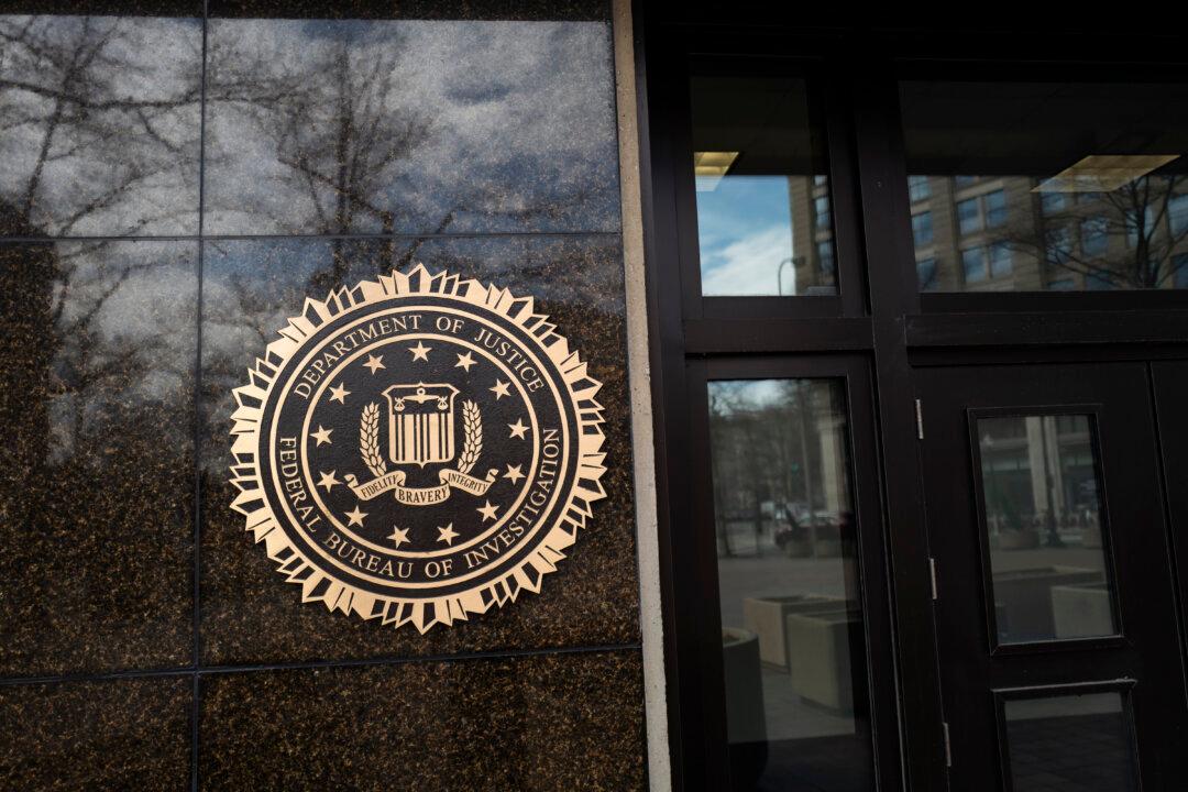 Butler Man Pleads Guilty to Threatening Trump, ICE Agents in Online Posts