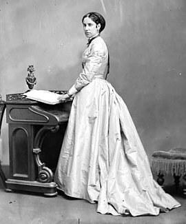 Lady Agnes Macdonald in 1868. (Public Domain)