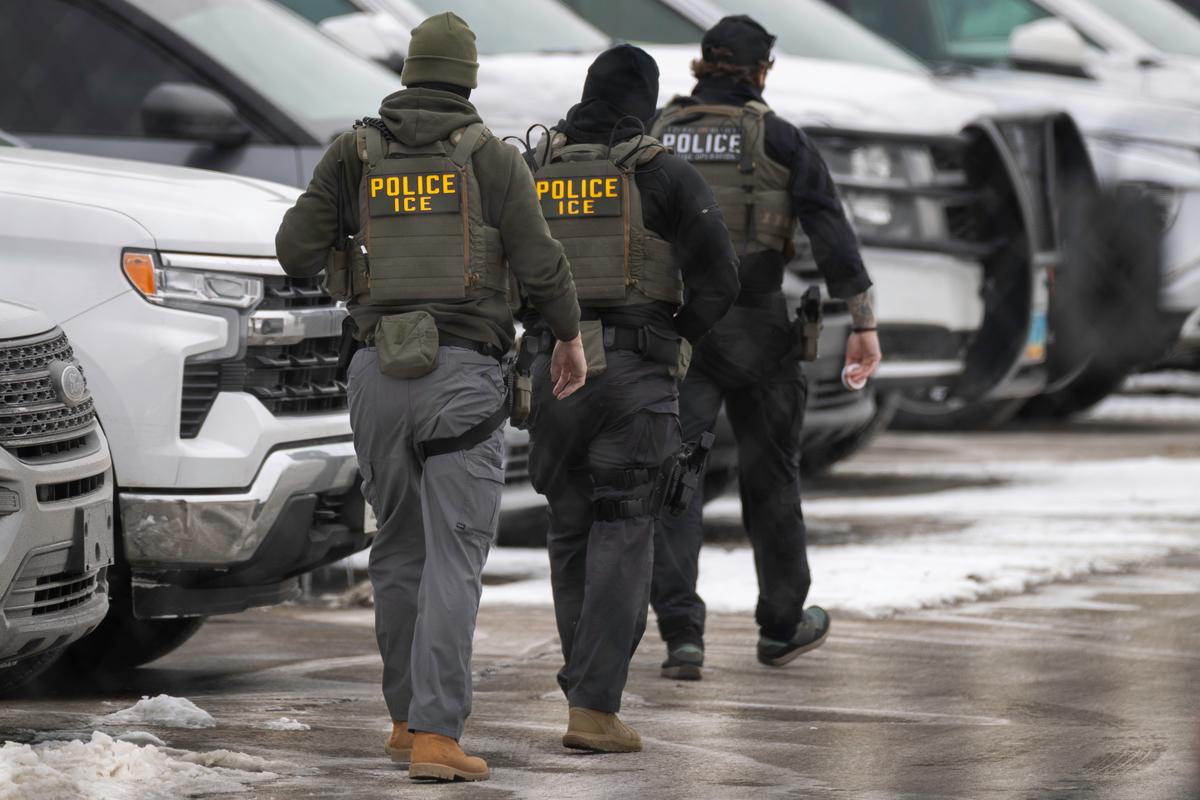 ICE Agent Charged With Assault in Minnesota