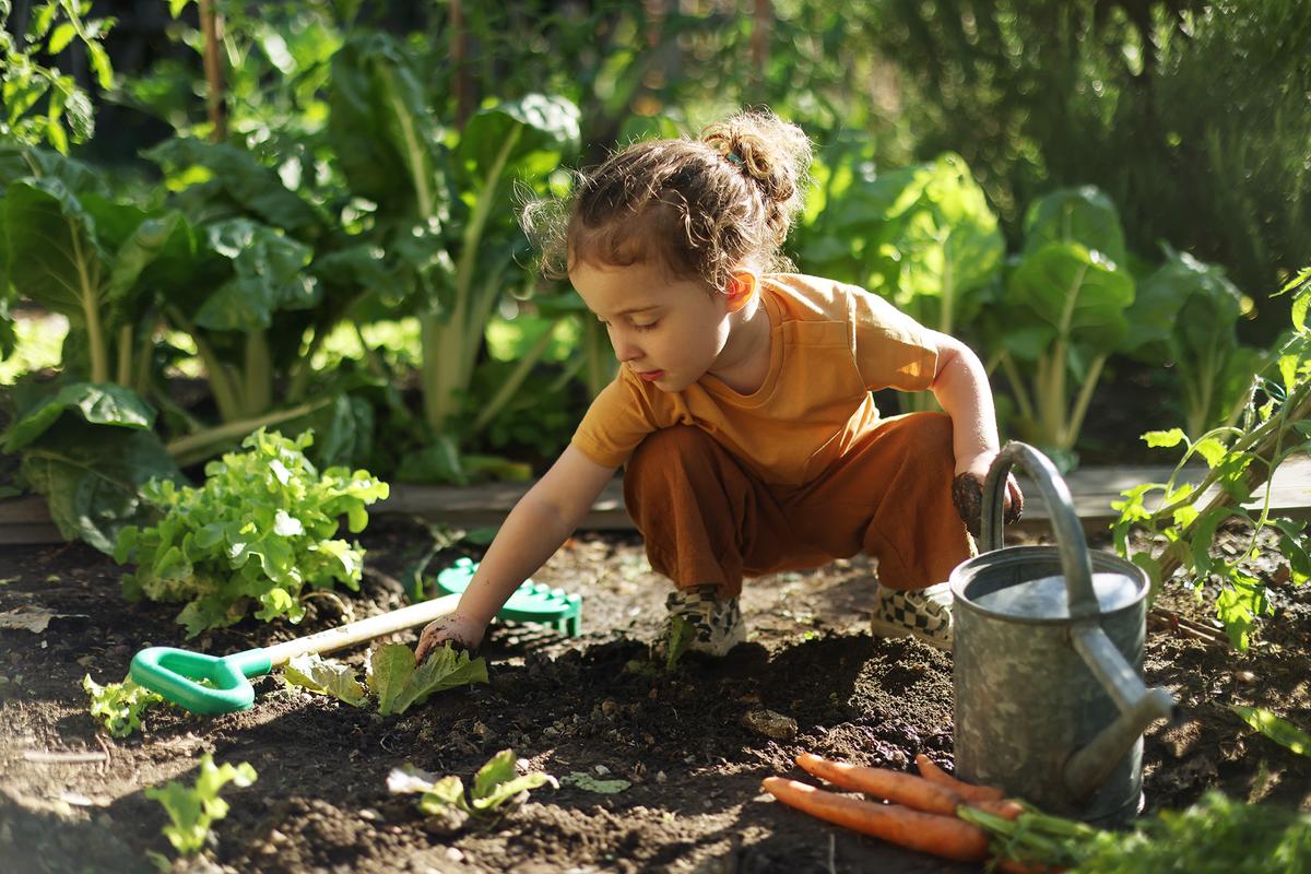 Children tend to stay focused on the present moment more easily than adults. (Catherine Delahaye/Getty Images)