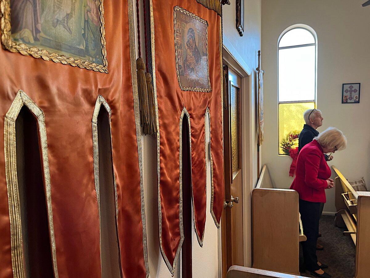 Parishioners recite prayers during a Saturday morning service at St. Mary's Protectress Ukrainian Orthodox Church in Phoenix on Jan. 31, 2026. (Allan Stein/The Epoch Times)