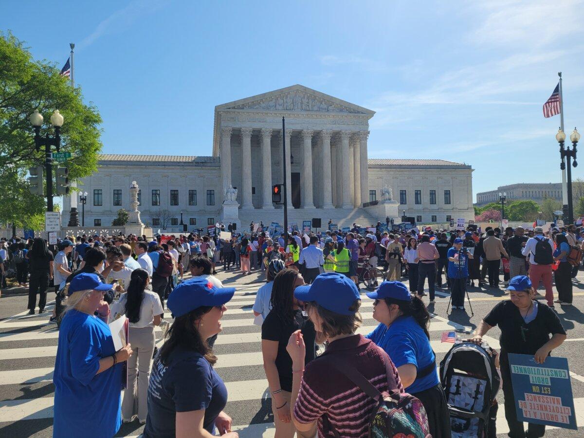 Demonstrators supporting birthright citizenship outside the Supreme Court on April 1, 2026. (Stacy Robinson/The Epoch Times)