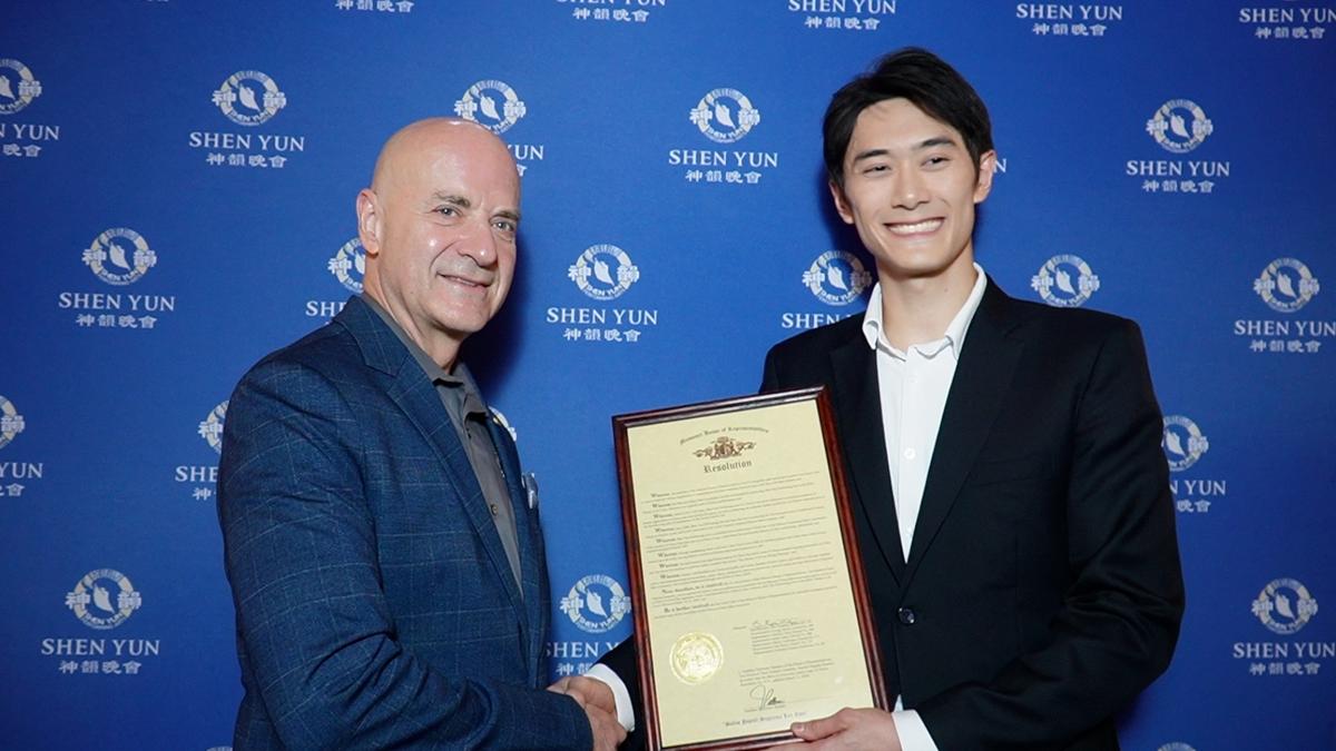 Missouri State Representative: Shen Yun Lifts the Spirit