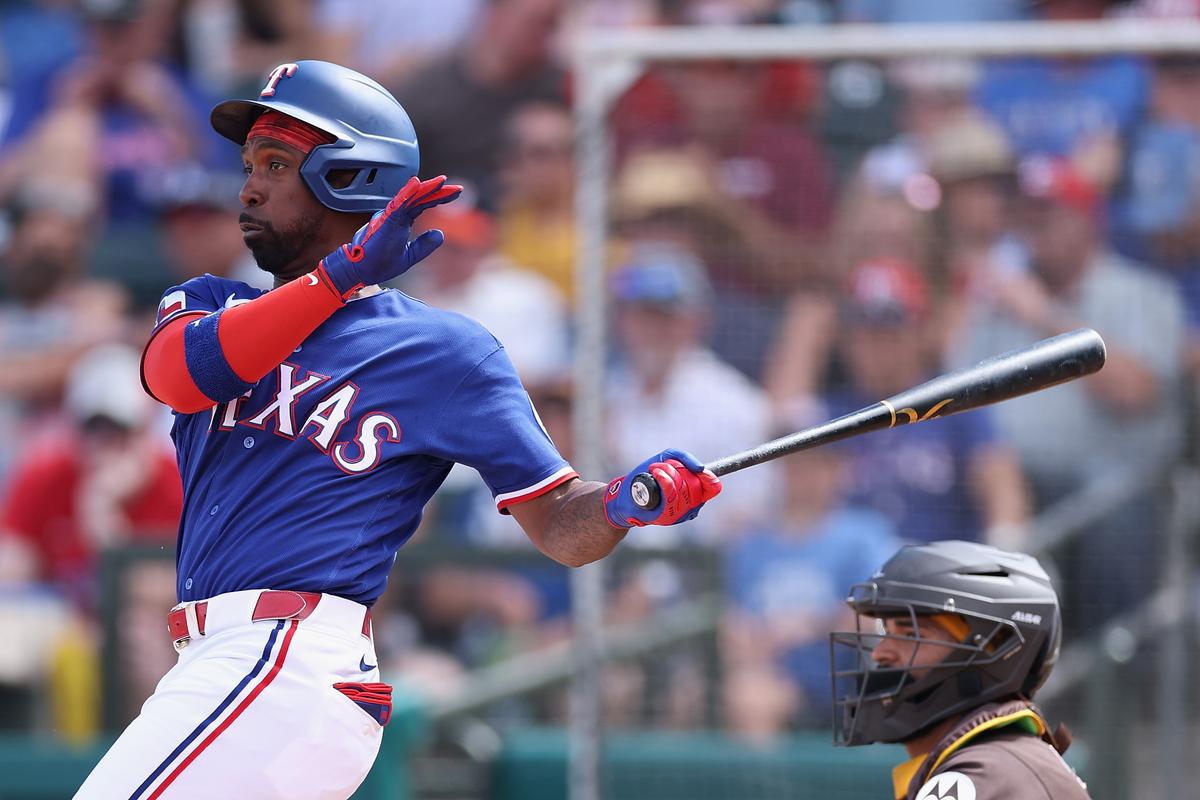 Welcoming Rangers Give McCutchen Opportunity to Carry on Career