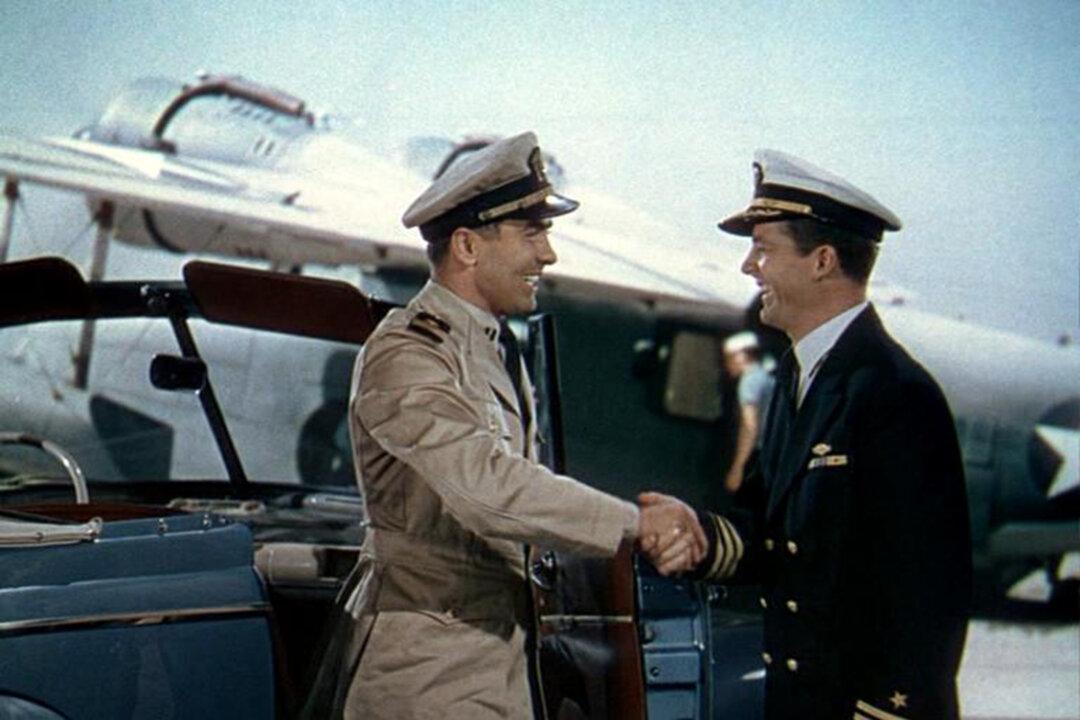 ‘Crash Dive’: Orders Beneath the Waves