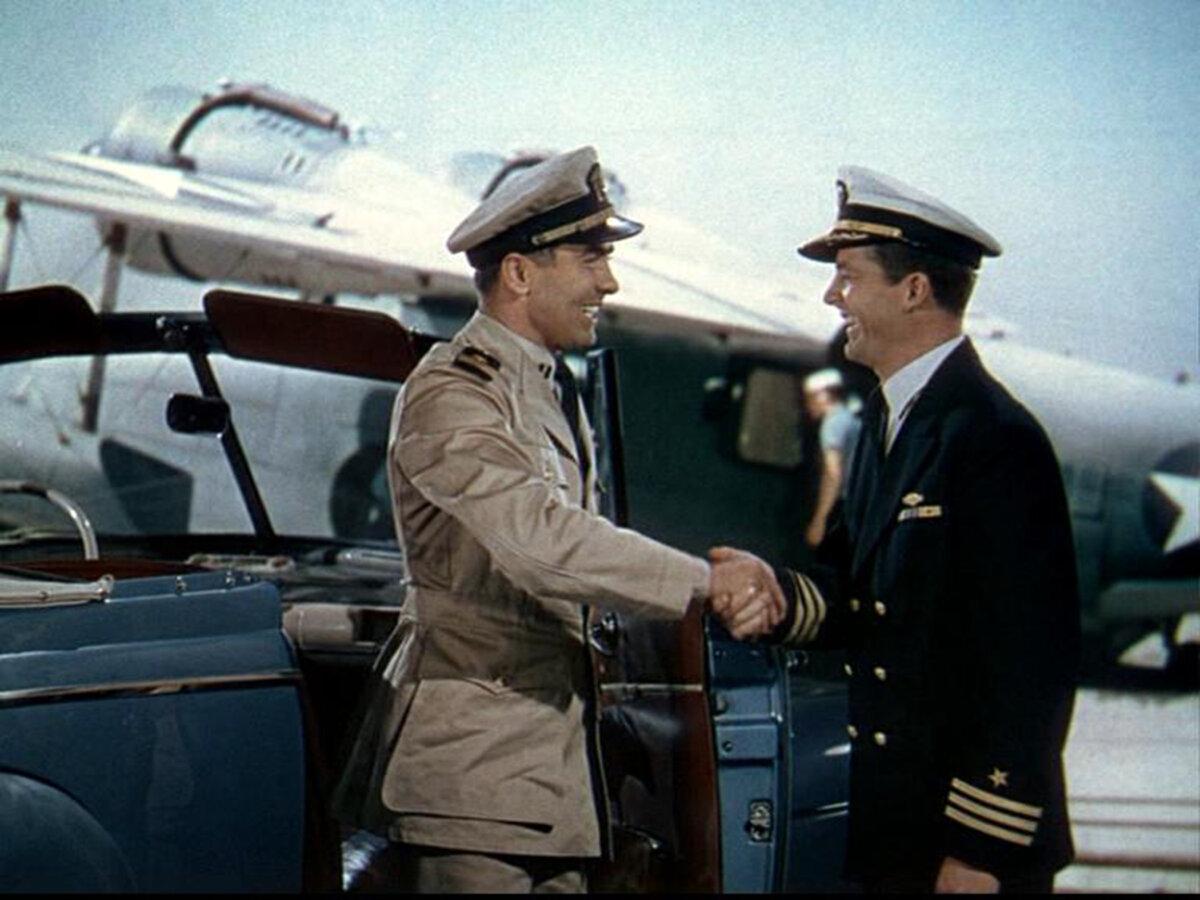 The mission is everything with Lt. Ward Stewart (Tyrone Power) and Lt. Cmdr. Dewey Connors (Dana Andrews), in “Crash Dive.” (20th Century-Fox)