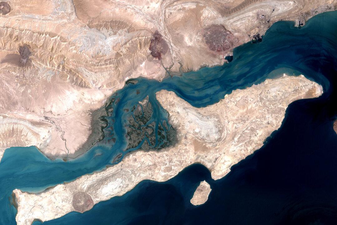 Iran Reports Explosion on Island in Hormuz, Forces Exchanging Fire