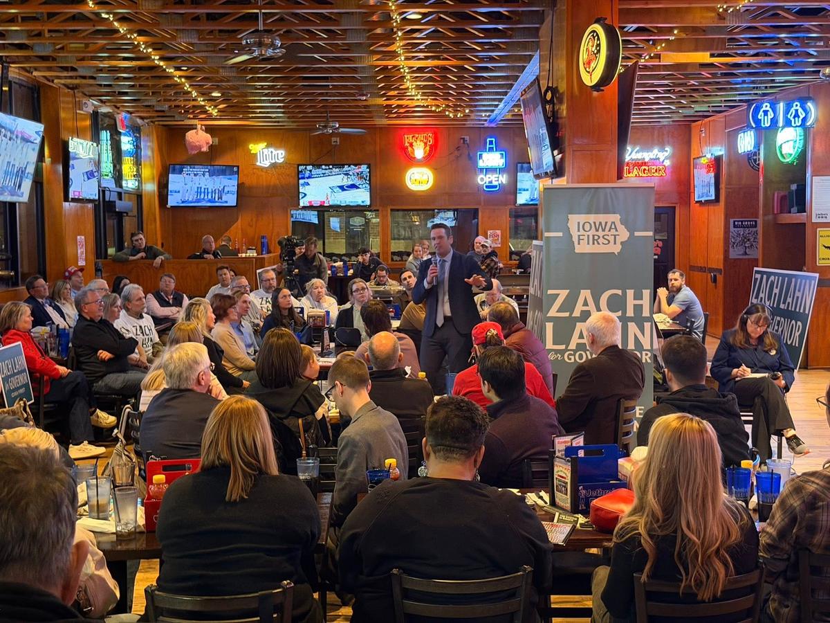 Iowa Republican gubernatorial candidate Zach Lahn speaks at a campaign event in March 2026. (Courtesy of the Lahn for Governor Campaign)