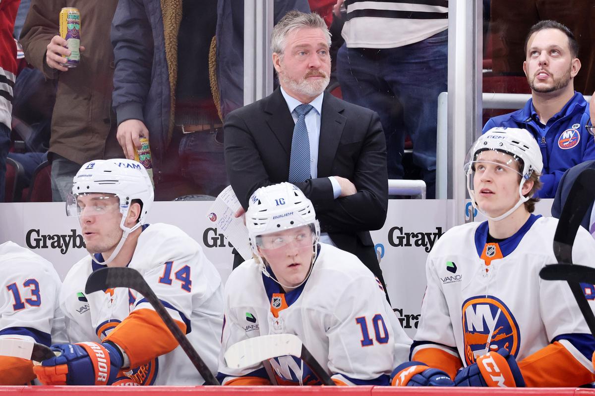 Islanders Boot Coach Roy, Bring in DeBoer to Energize Slumping Team