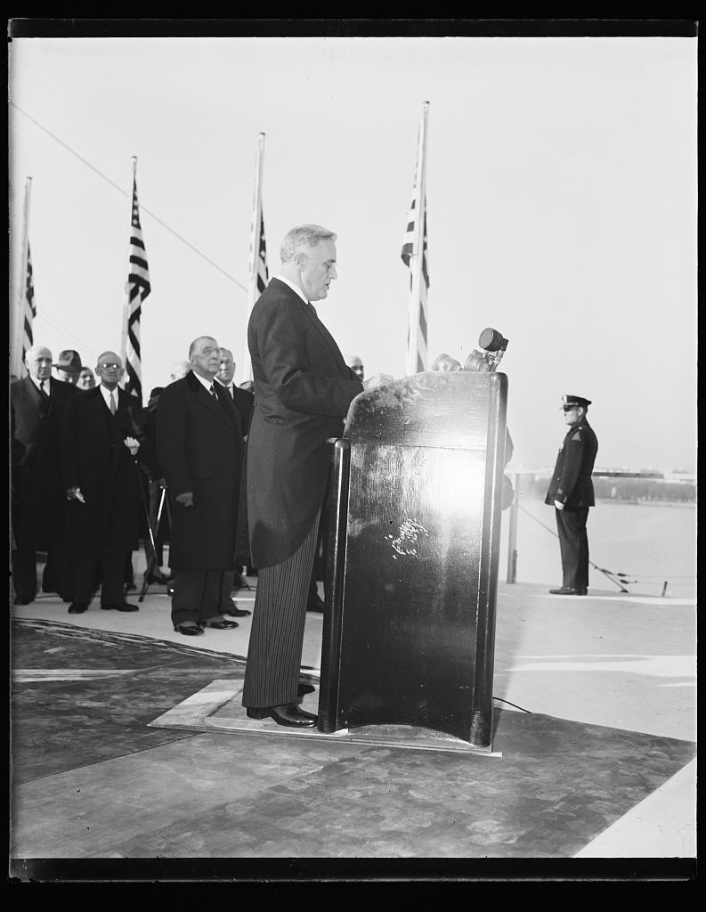 President Franklin D. Roosevelt at the laying of the cornerstone on the Jefferson Memorial. Nov. 15, 1939. Library of Congress. (Public Domain)