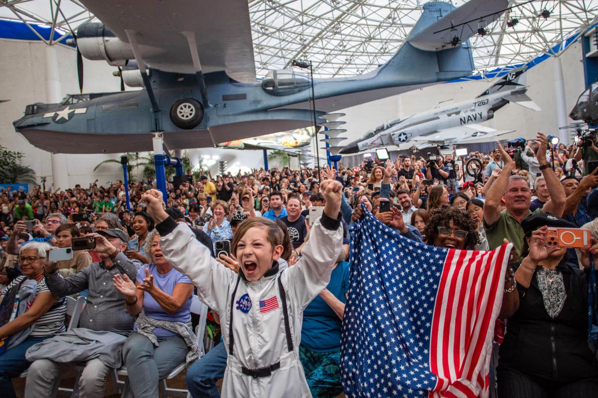 Artemis II Mission Offers Inspiring Unity for a Deeply Divided Nation
