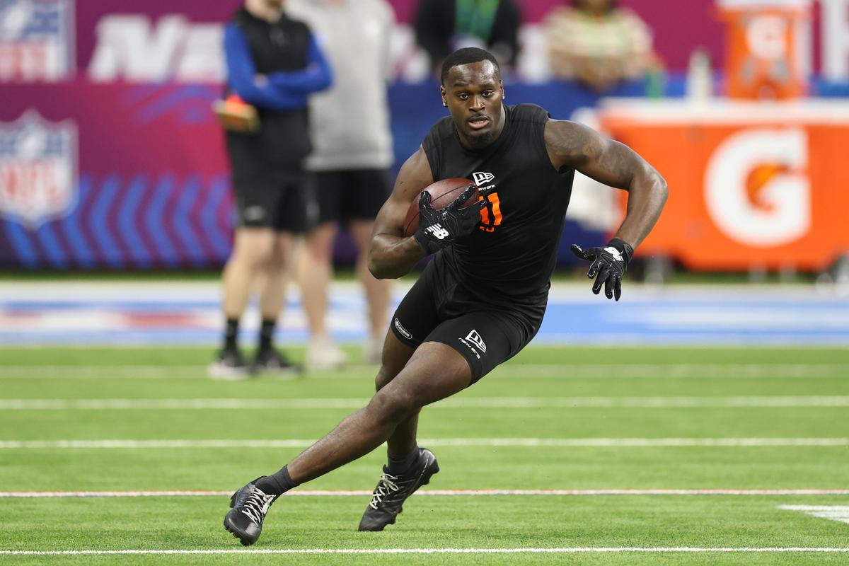Notre Dame HC Talks Up ‘Unique’ Duo of Running Backs in Draft