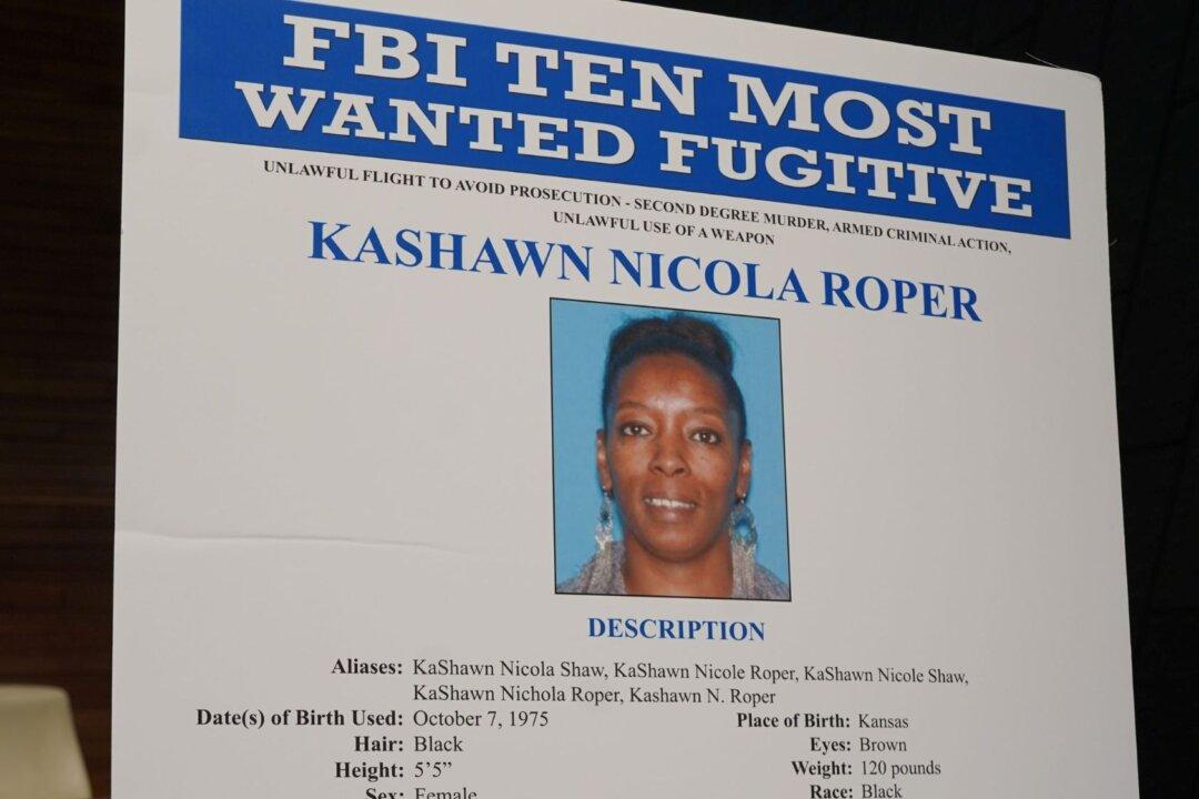 Fugitive Arrested in Florida Hours After Landing on FBI’s 10 Most Wanted List