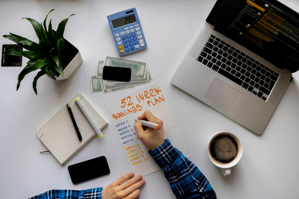 Take the 52-Week Money Challenge and Save