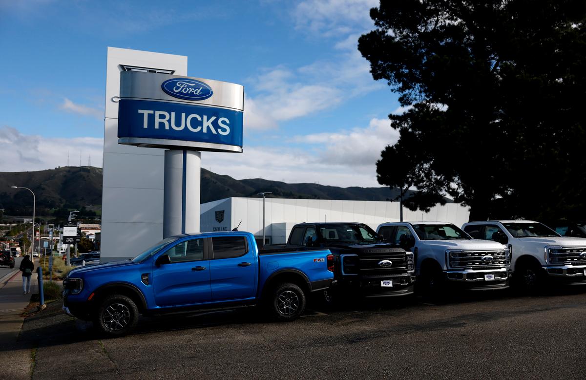 Ford Recalls Nearly 1.4 Million F-150 Trucks, Warns of Unintended Downshift Issue
