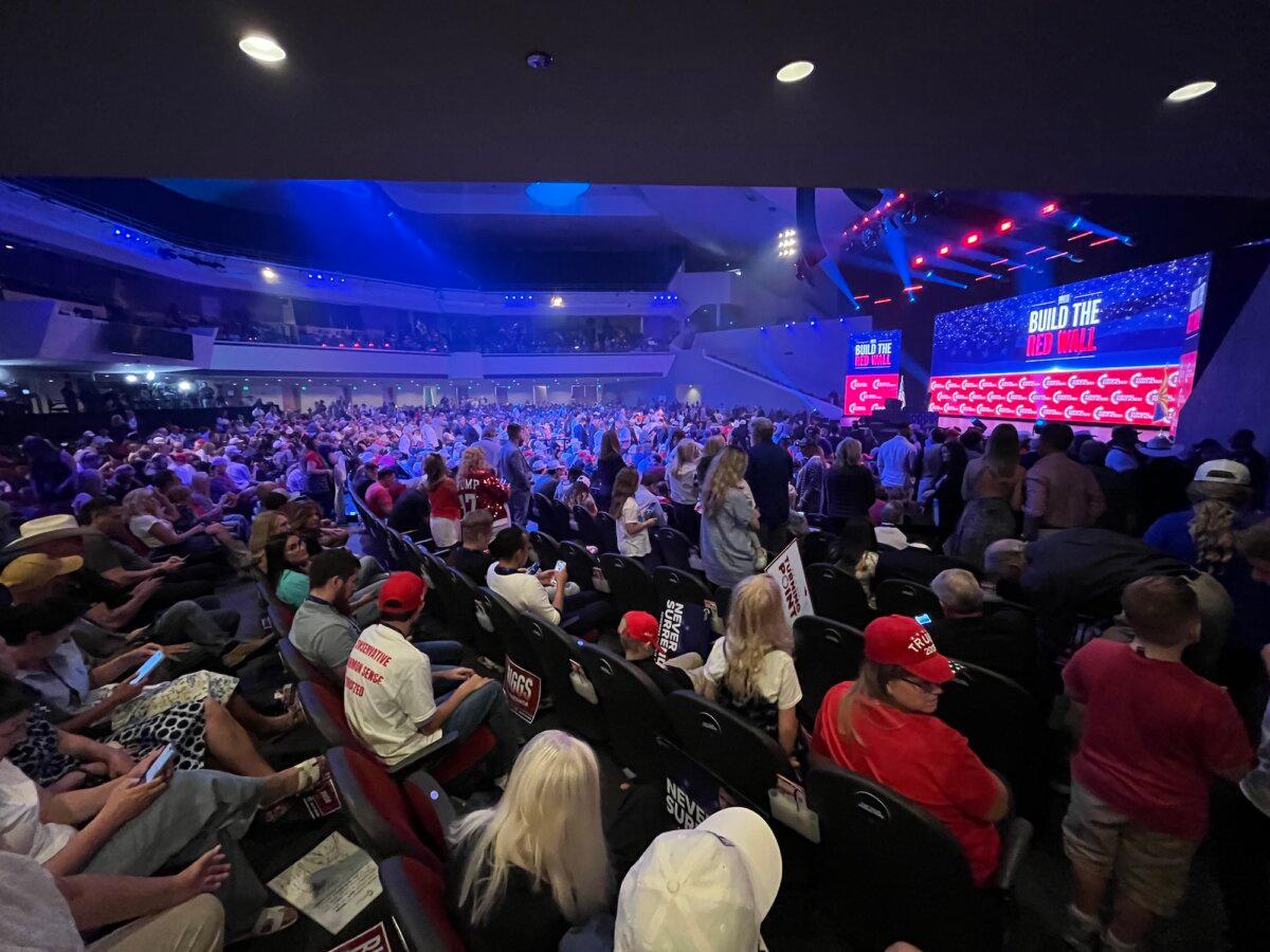 More than 3,000 people attended Turning Point USA's "Build the Red Wall" rally in Phoenix on April 17, 2026. (Allan Stein/The Epoch Times)
