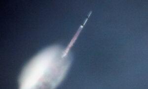 Blue Origin Successfully Lands Reused Rocket Booster for 1st Time