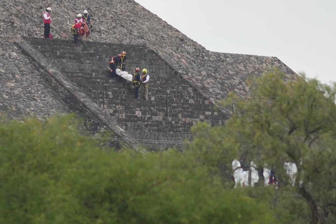 Canadian Tourist Killed, Another Injured After Gunman Opens Fire at Mexico Pyramids
