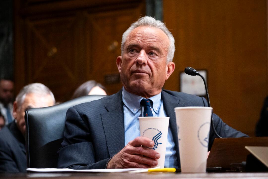 RFK Jr. Tells Senate Glyphosate Causes Cancer