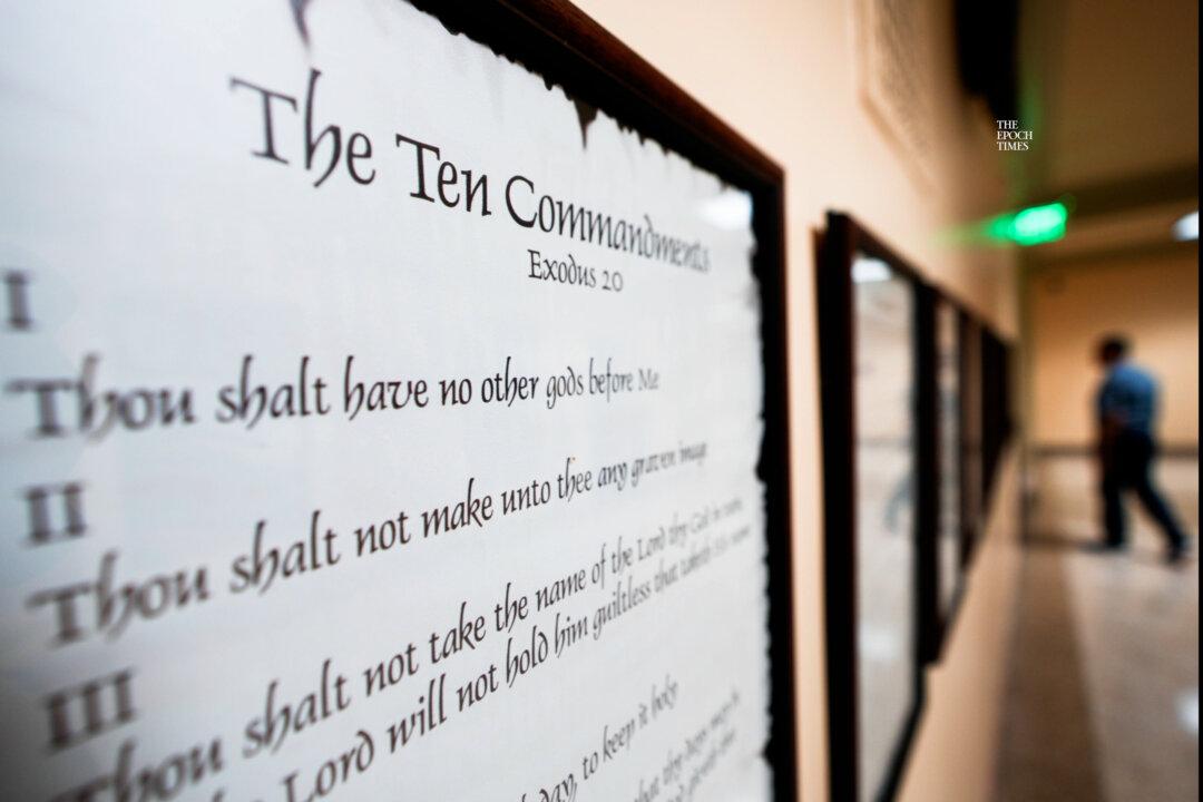 Court Upholds Ten Commandments Law