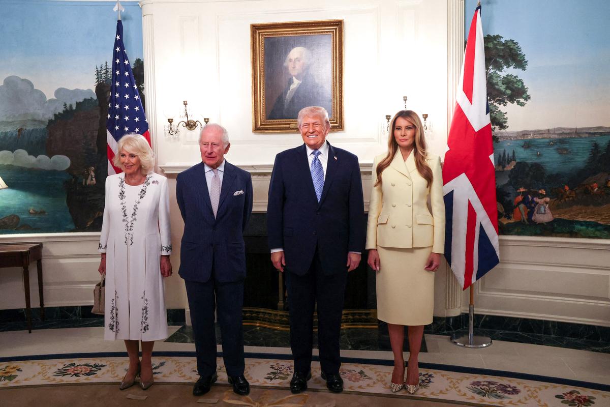 King Charles, Queen Camilla Greeted by President Trump, First Lady