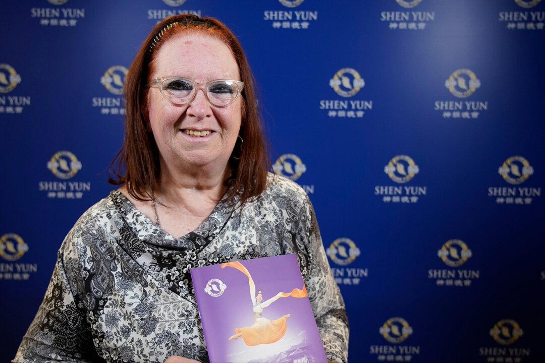 Shen Yun Brings the East Closer, Says Buenos Aires Audience