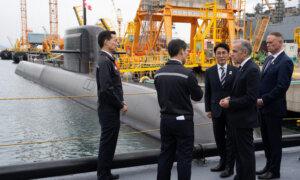 Korean Firm Hanwha Pledges to Build Military Vehicles in Canada if Chosen for Submarine Contract