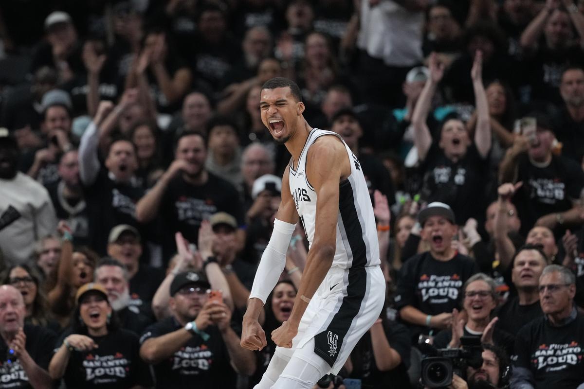 Spurs Look Like Contenders After Dispatching Blazers  ​