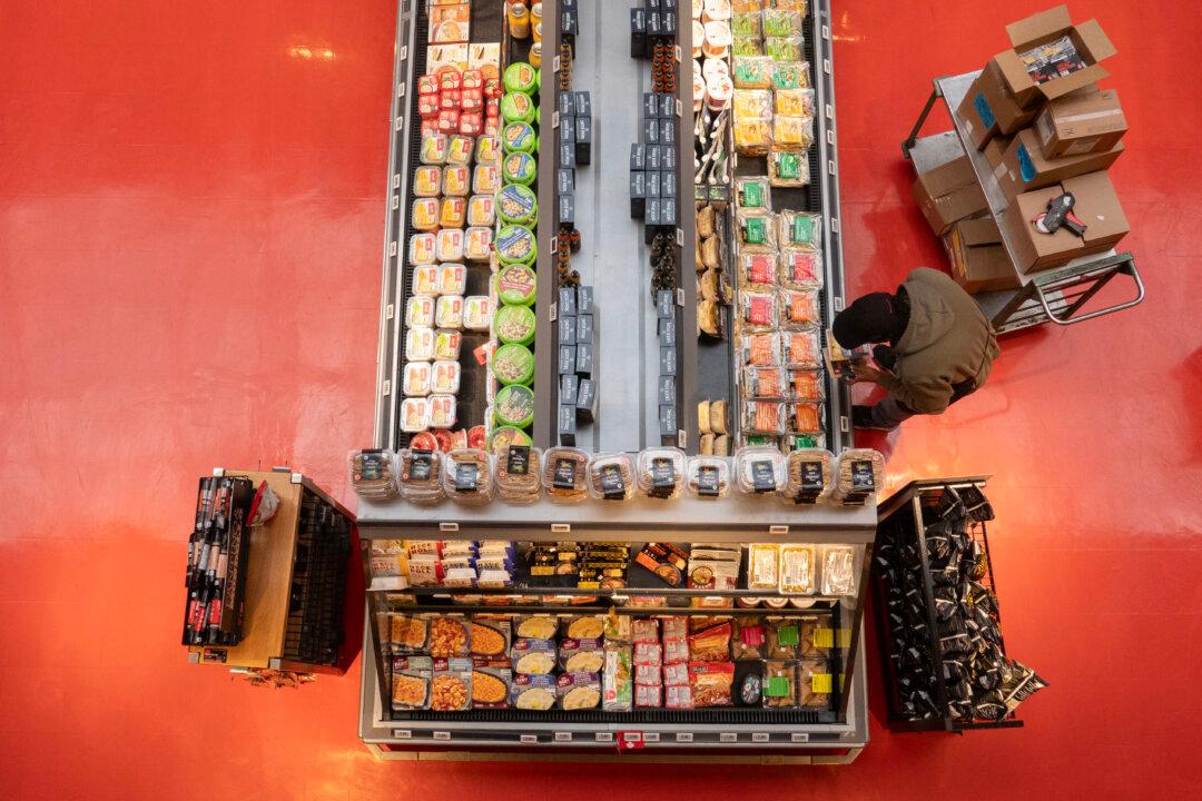 Canadians Changing Shopping Habits as Affordability Remains Top Concern: Survey