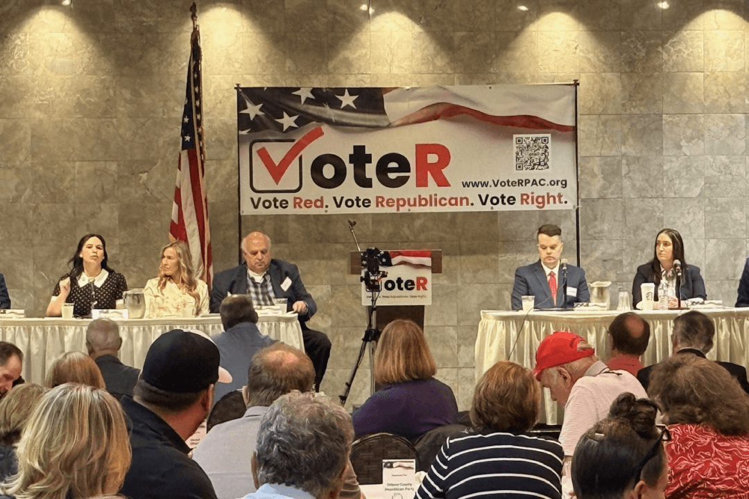 Republicans Vie for Chance to Unseat 22-Term Democrat in Ohio