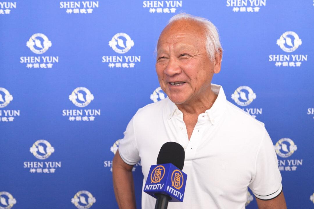 Mayor Praises Shen Yun’s Kindness, Tradition, and Courage After ‘Extraordinary’ Performance in Toulouse